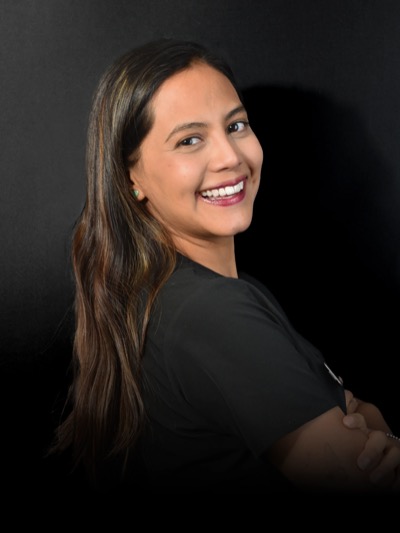 Dra. Eva Núñez — Prótesis e Implantología Clínica DrDiente