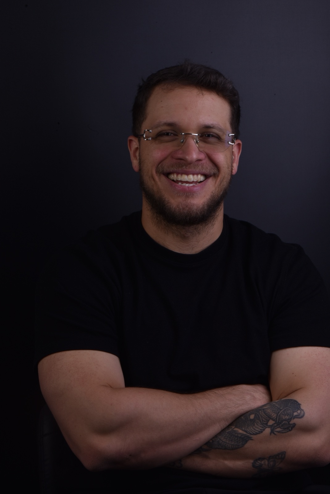 Héctor Guzmán — Director de Marketing Clínica DrDiente